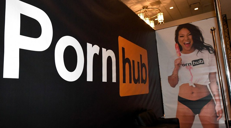 OMG! Teacher uses PornHub to give math lessons | Sangbad Pratidin