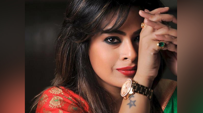 Iman Chakraborty Slam trollers on Facebook Live goes viral| Sangbad Pratidin