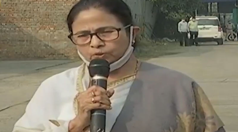 TMC leader Mamata Banerjee slams BJP Govt. in Tripura over Saayoni Ghosh's arrest | Sangbad Pratidin