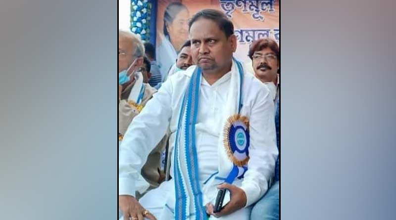A police officer lodged a FIR against TMC MLA | Sangbad Pratidin