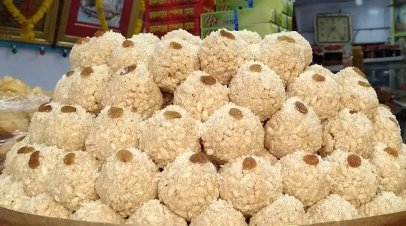 Jaynagar Moa: Sales of Jayanagar's special 'Moa' is now at high demand in foreign but not in local | Sangbad Pratidin