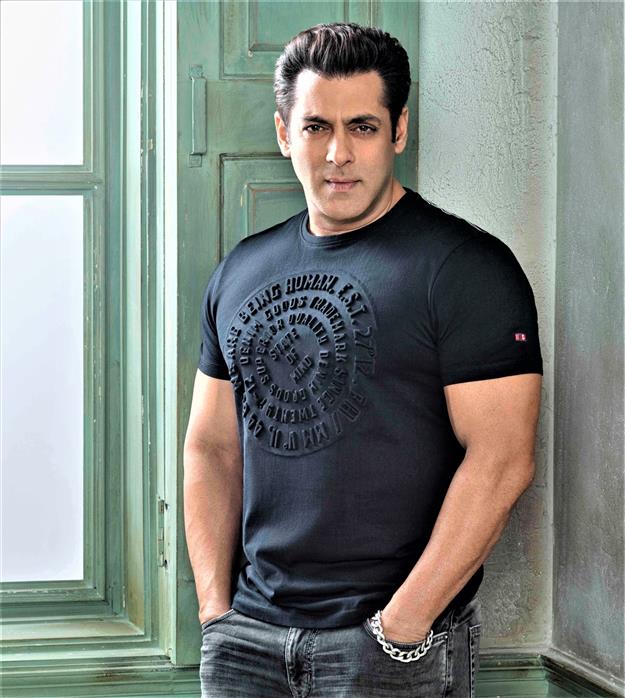  Salman Khan 1