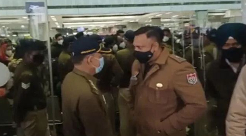 125 passengers on Italy-Amritsar flight test Corona positive | Sangbad Pratidin