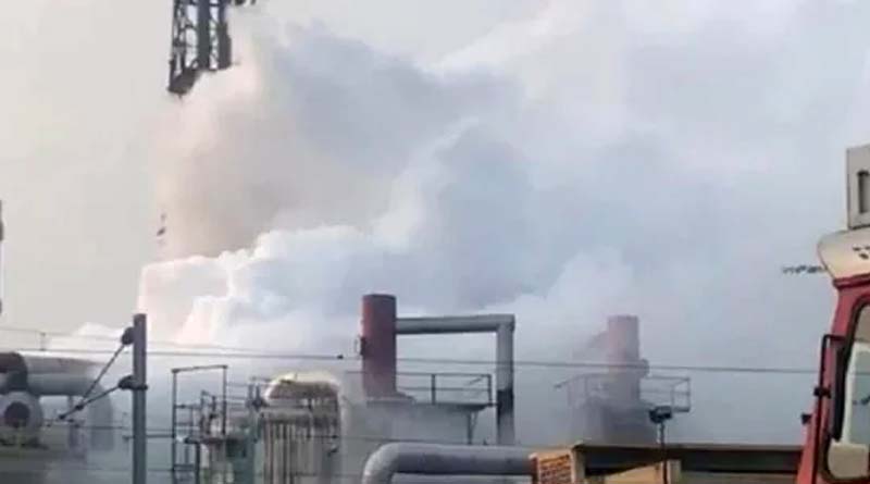 At least 6 dead, 20 in critical state after gas leak at Surat mill n Gujarat | Sangbad Pratidin