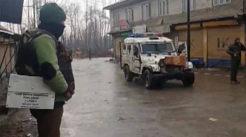 Three terrorists neutralized in an encounter that broke out at the Zolwa Kralpora Chadoora area of Budgam । Sangbad Pratidin