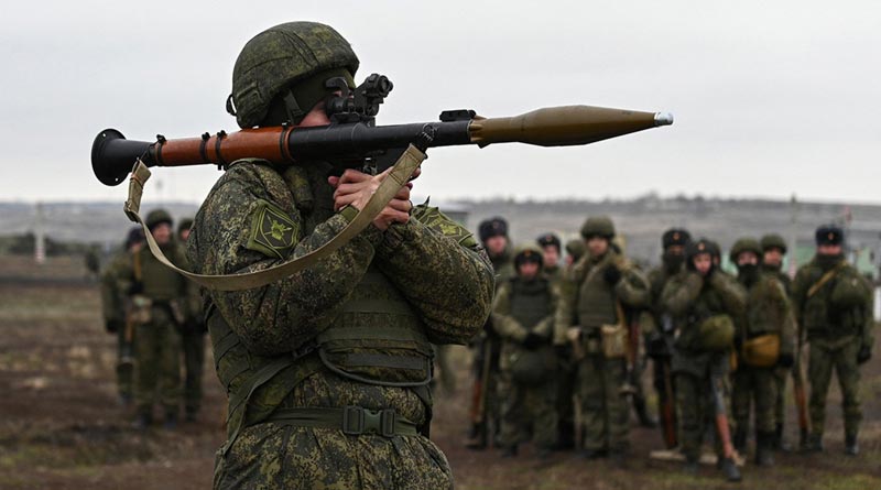 State Department reduces staff at US embassy in Ukraine