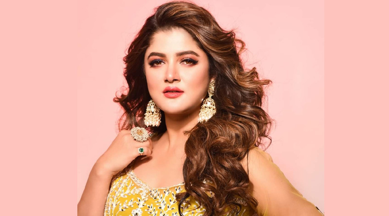 Here is how Srabanti Chatterjee reacted on Abhirup Nag Chowdhury's post | Sangbad Pratidin