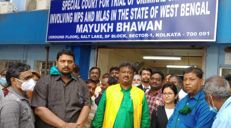 Bengal minister Becharam Manna's name cleared in Singur case