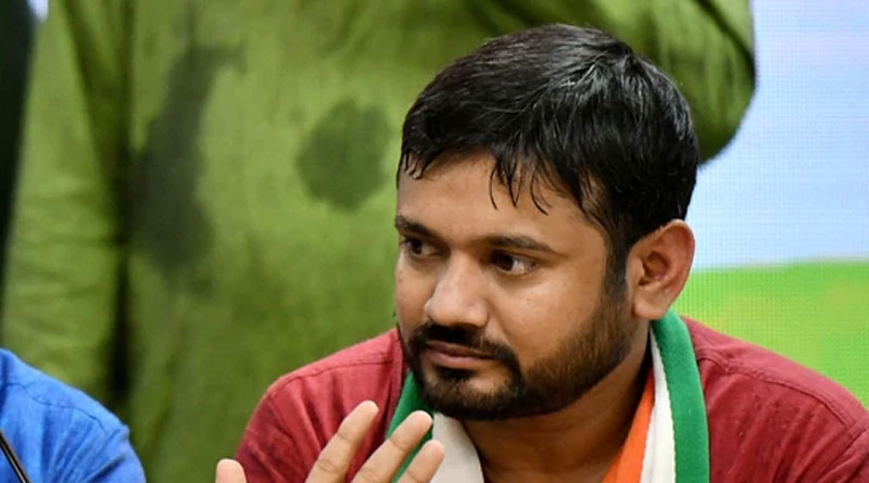 Ink thrown at Kanhaiya Kumar at Congress office in Lucknow | Sangbad Pratidin