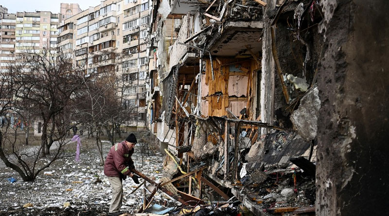 Ukraine-Russia war rages, both side claim major gain | Sangbad Pratidin