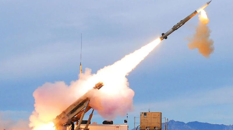 Germany says it will send 1,000 anti-tank weapons, 500 'Stinger' surface-to-air missiles to Ukraine। Sangbad Pratidin