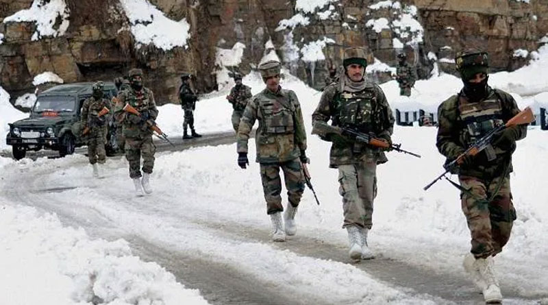 Facebook, Instagram block handles of Indian Army's Chinar Corps of Srinagar | Sangbad Pratidin