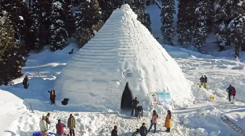 World’s largest Igloo Cafe opened in Jammu and Kashmir’s Gulmarg | Sangbad Pratidin