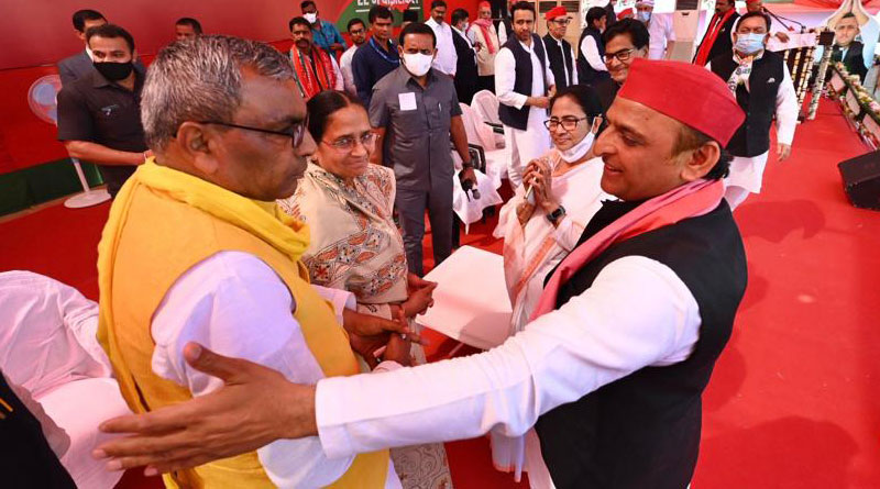 UP Elections: Mamata Banerjee have some tips for Akhilesh Yadav