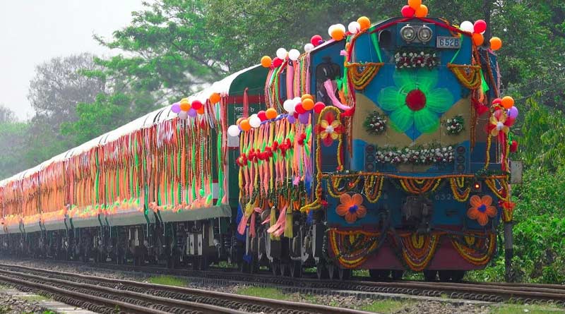 Journey of Dhaka-NJP train 'Mitali Express' postponed as Bagladesh Railway couldn't complete preaparation within scheduled time | Sangbad Pratidin