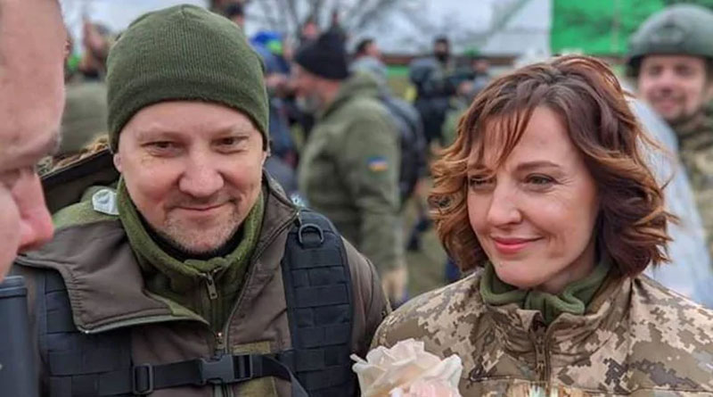 Ukrainian soldiers get married amid war with Russia | Sangbad Pratidin