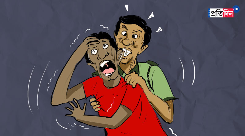 Civic volunteer bit the ear of a young man in Tarkeshwar | Sangbad Pratidin