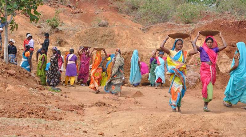 MGNREGA: 4 thousand crore due, Centre slammed by opposition। Sangbad Pratidin