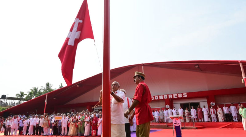 'No difference between Congress and BJP', says Pinarayi Vijayan