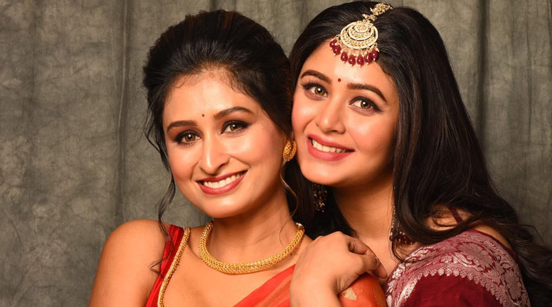 Ritabhari Chakraborty happy as big sister Chitrangada Satarupa got married | Sangbad Pratidin