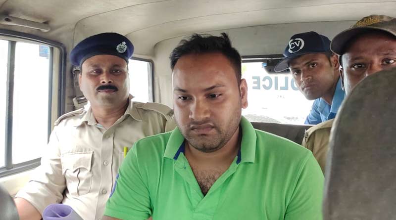Youth arrested allegedly blackmialing with 'girlfriend' by threating to do viral of the private videos in Bongaon | Sangbad Pratidin
