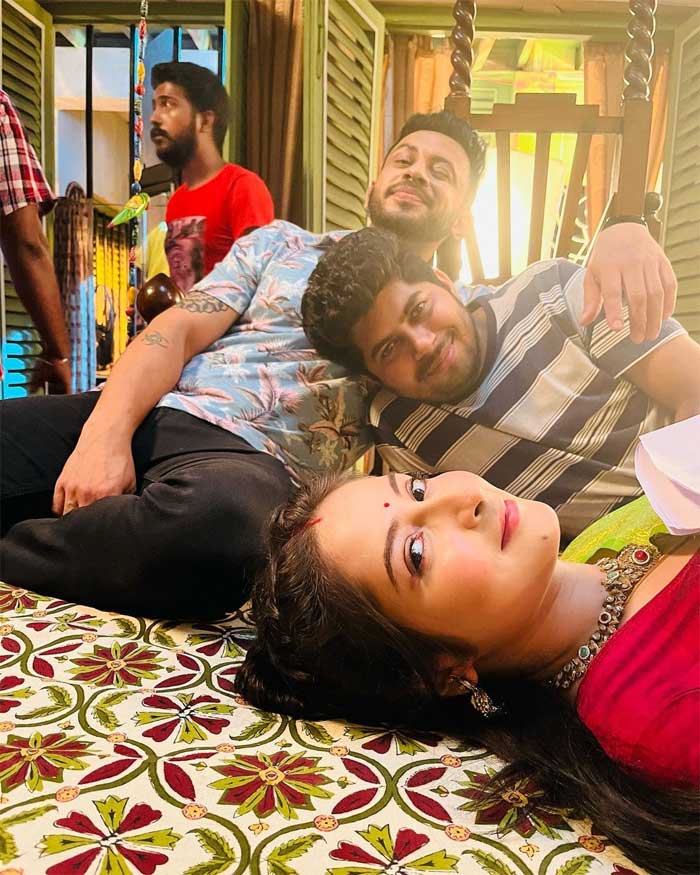 Gantchora-behind-the-scene-3