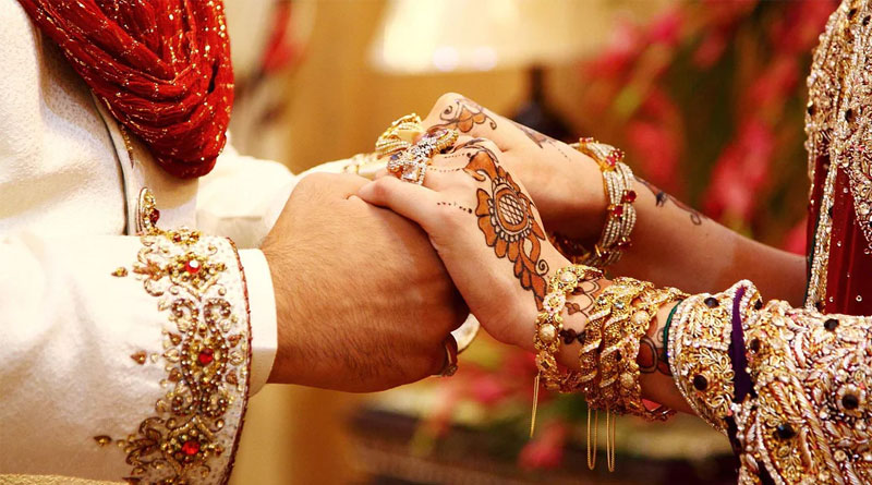 Bride marries sister's groom after mix-up due to a power failure | Sangbad Pratidin