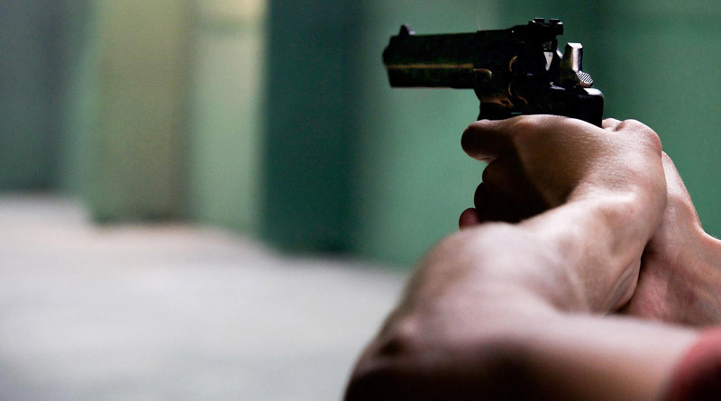 Shootout at Barrackpore, 2 injured | Sangbad Pratidin