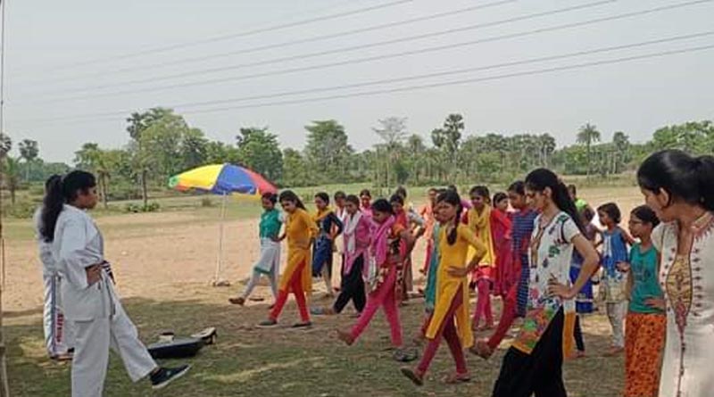 Part of 'Mission Preetilata', SFI giving lesson of martial art to village girls | Sangbad Pratidin