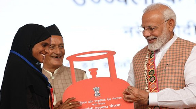 90 lakh beneficiaries of Ujjwala scheme do not get refills till March 2021