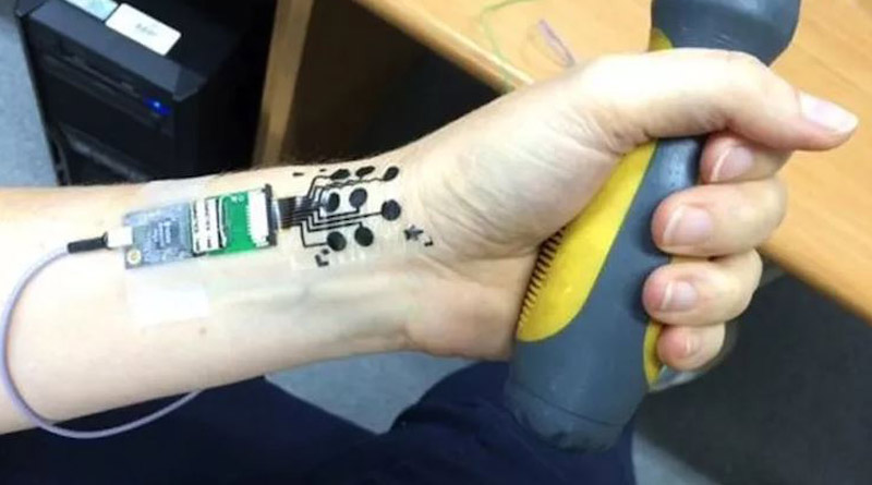 Electric 'Tattoo' allows for accurate monitoring of blood pressure। Sangbad Pratidin