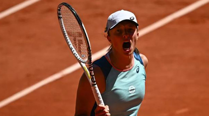 Iga Swiatek dominates Coco Gauff in final to win French Open। Sangbad Pratidin