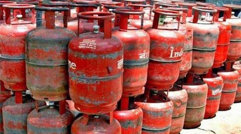 Commercial LPG cylinder prices slashed by Rs 171.50 effective from today | Sangbad Pratidin