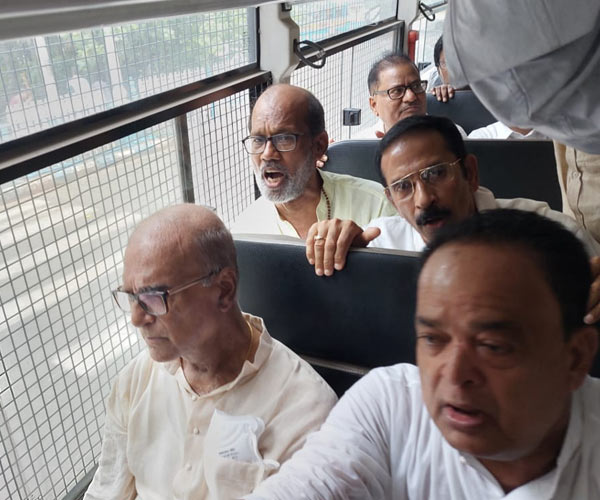 Rajbhaban-Congress