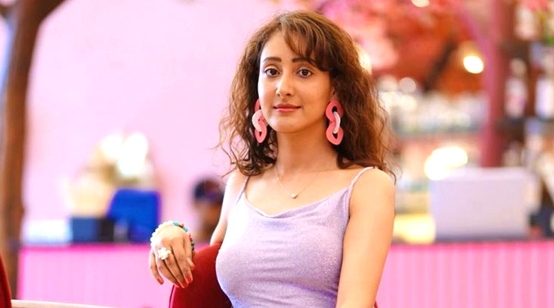 Shivya-Pathania-4