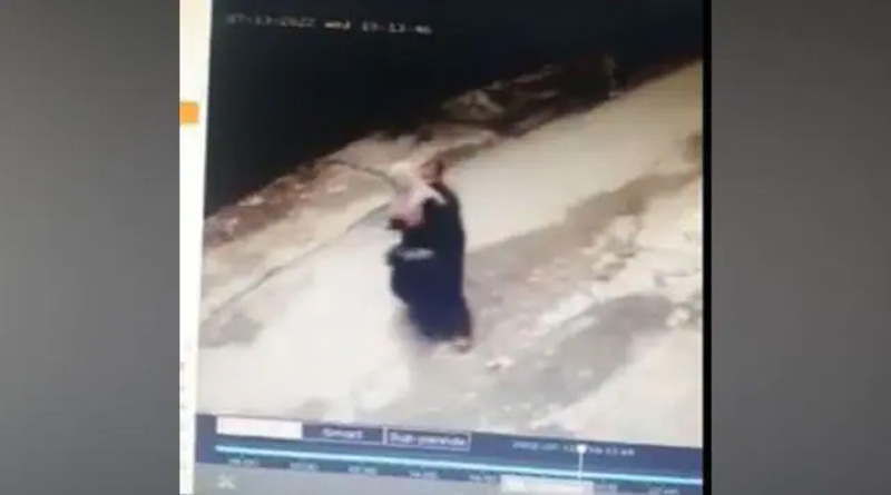 Burqa-clad girl groped in Islamabad viral video | Sangbad Pratidin