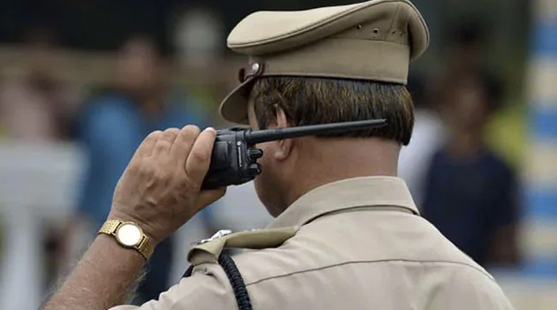 Karnataka police slaps aspirant who wanted to meet home minister | Sangbad Pratidin