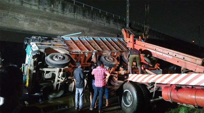 Son of TMC Councilor died in road accident at Khidirpur | Sangbad Pratidin