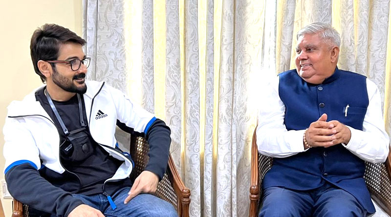 Prosenjit Chatterjee meets NDA vice president candidate Jagdeep Dhankhar at Delhi | Sangbad Pratidin