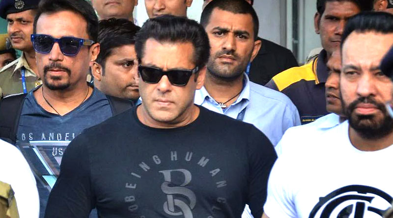 Apart from Salman Kha these bollywood celeb also have guns and bulletproof cars | Sangbad Pratidin