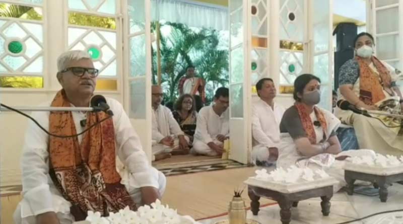 Visva Bharati VC sparks row with 'politics' comment on the day of death anniversary of Rabindranath Tagore | Sangbad Pratidin