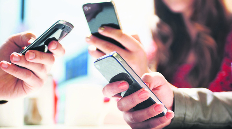 Google warns Android smartphones will get expensive | Sangbad pratidin