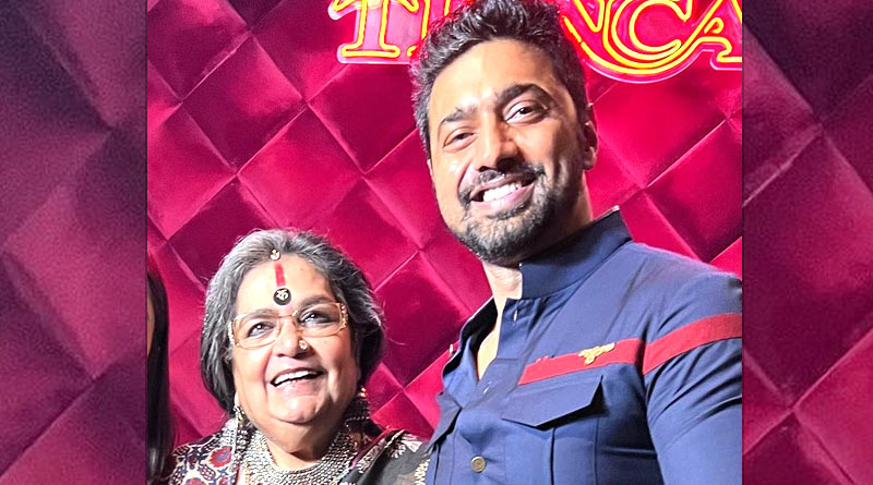Dev and Usha Uthup dances with tune of Chumbok song of Kacher Manush | Sangbad Pratidin