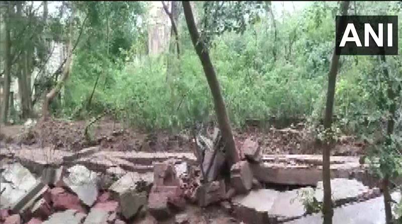 12 killed and two injured when a wall came crashing down in Lucknow | Sangbad Pratidin