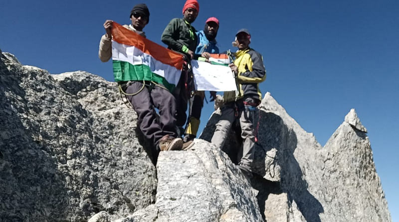 Four climbers from Bengal conquer Mount Ali Ratni Tibba without Sherpa | Sangbad Pratidin