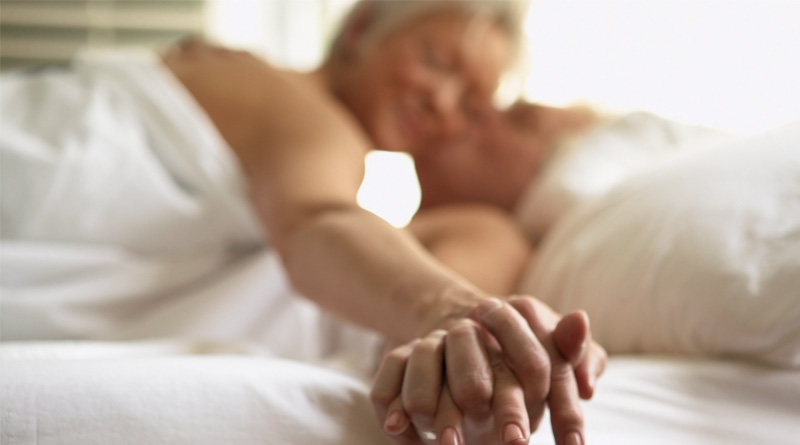 Physical intimacy get better with age, therapist thinks so। Sangbad Pratidin