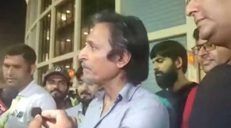 Ramiz Raja misbehaved with Indian journalist, tried to snatch mobile | Sangbad Pratidin