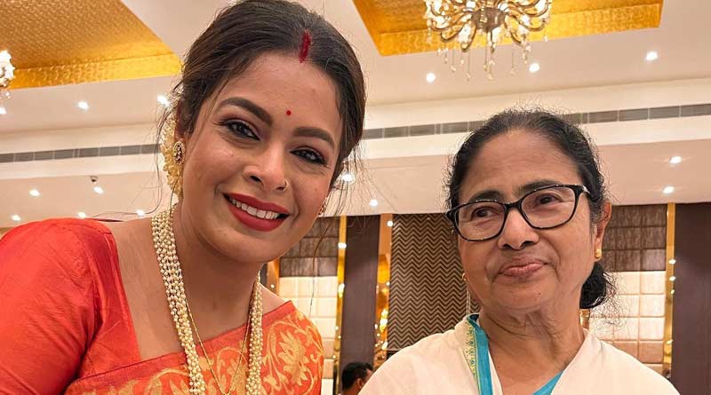 Netizen's criticise Iman Chakraborty's presence at Mamata Banerjee's Bijoya Sammilani, singer responded | Sangbad Pratidin