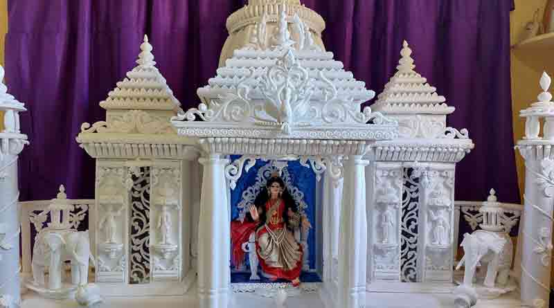 Purulia Teacher makes 1.5 feet long Lakshmi Idol | Sangbad Pratidin