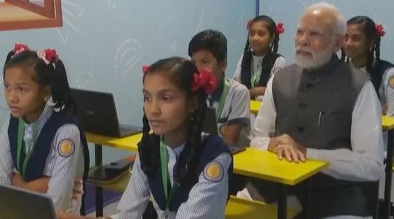 Arvind Kejriwal appealed to PM Narendra Modi to work together to improve the country’s schools। Sangbad Pratidin